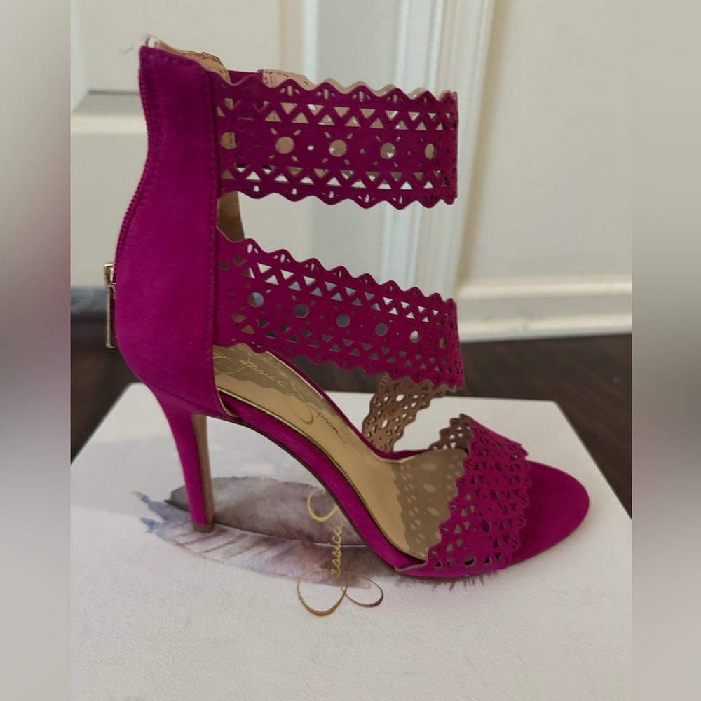 Jessica Simpson Fuchsia Cut-Out Heels